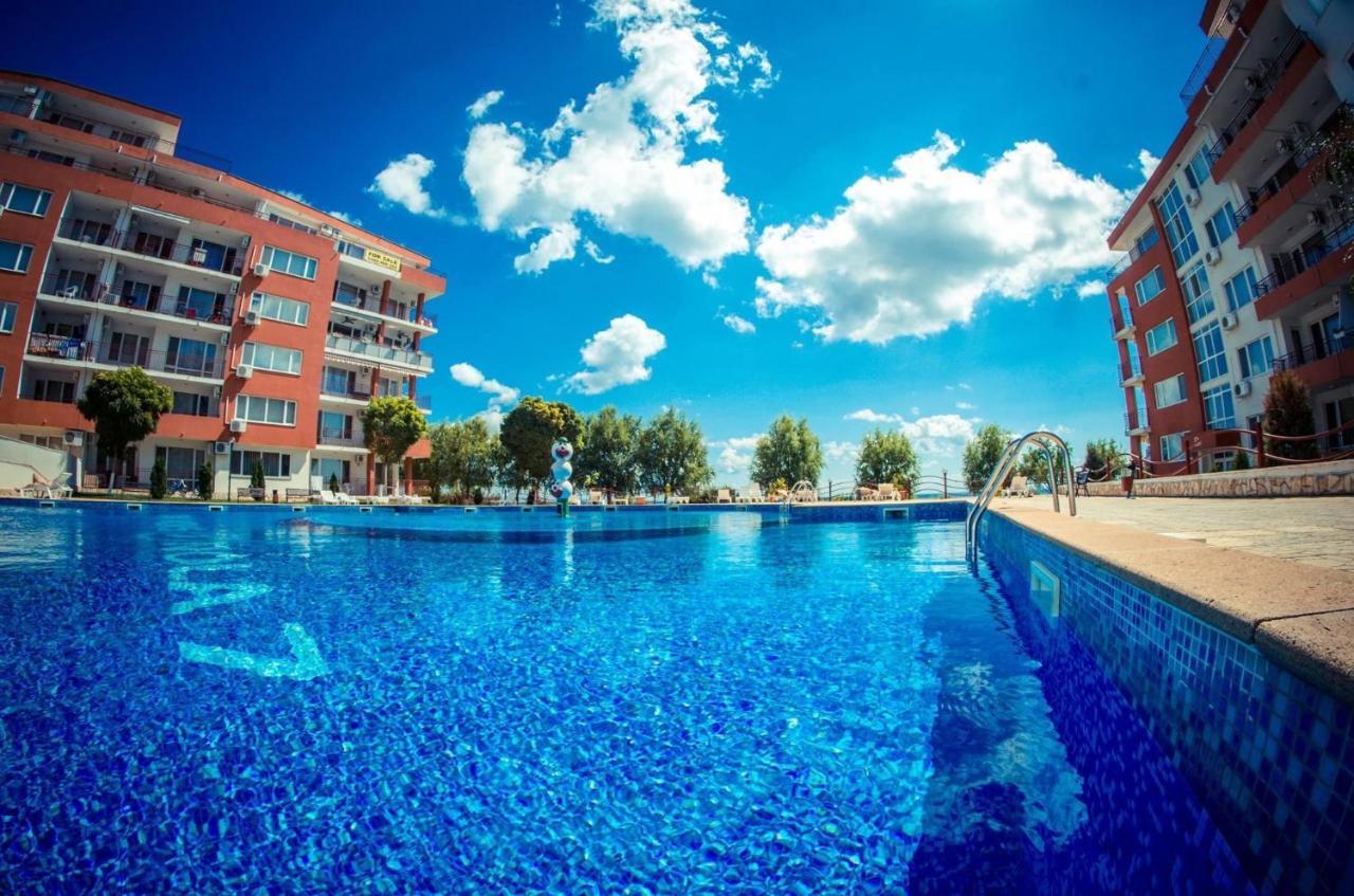 Sea View Panoramic Apartments, Fort Noks Crown Club Sveti Vlas Luaran gambar