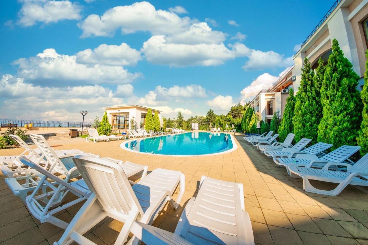 Sea View Panoramic Apartments, Fort Noks Crown Club Sveti Vlas Luaran gambar
