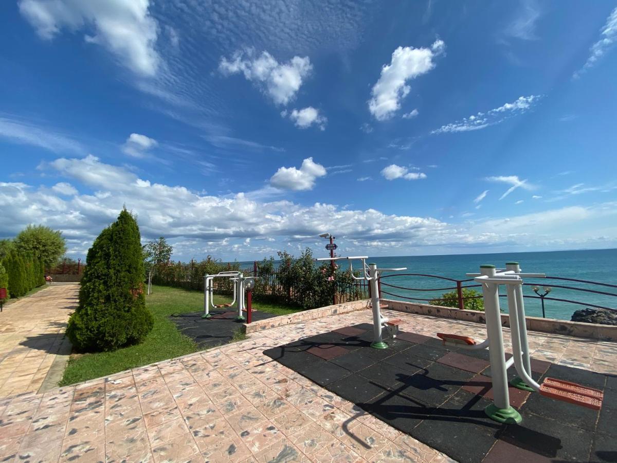 Sea View Panoramic Apartments, Fort Noks Crown Club Sveti Vlas Luaran gambar