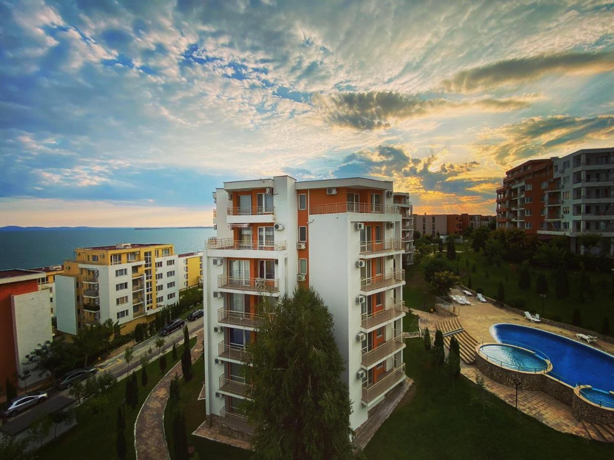Sea View Panoramic Apartments, Fort Noks Crown Club Sveti Vlas Luaran gambar