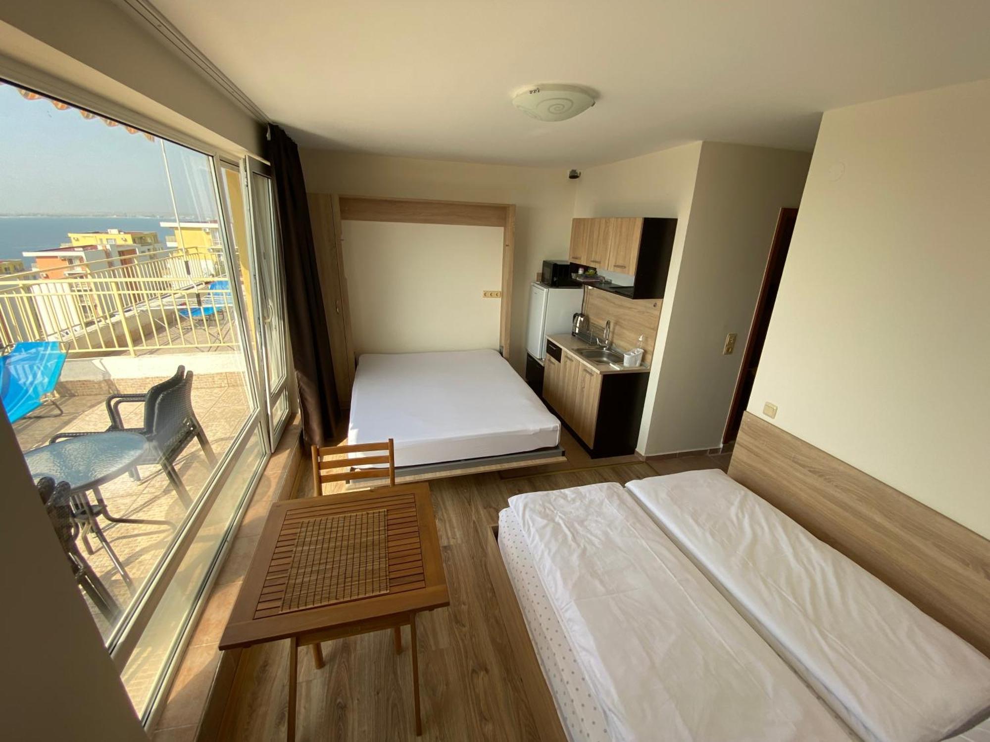 Sea View Panoramic Apartments, Fort Noks Crown Club Sveti Vlas Bilik gambar