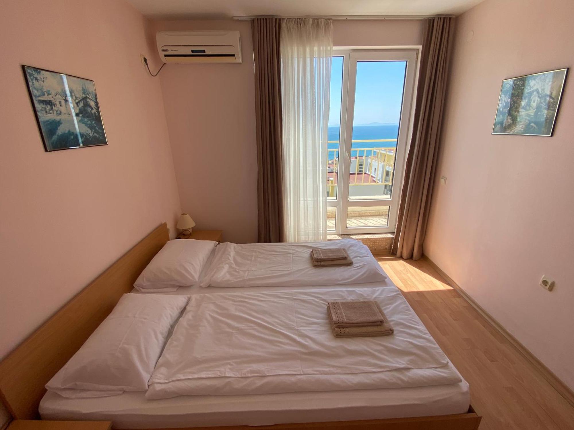 Sea View Panoramic Apartments, Fort Noks Crown Club Sveti Vlas Bilik gambar