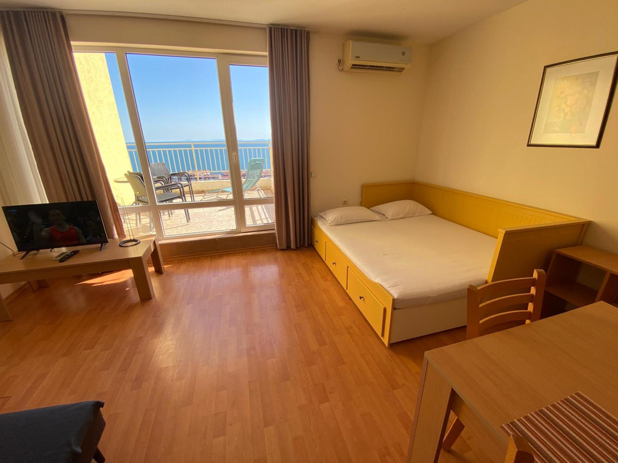 Sea View Panoramic Apartments, Fort Noks Crown Club Sveti Vlas Bilik gambar